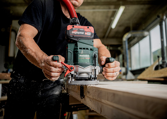 Аккумуляторный фрезер METABO OFV 18 LTX BL 12