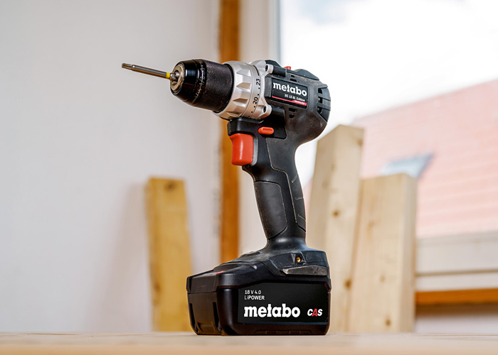 Аккумуляторная дрель-шуруповерт METABO BS 18 BL Edition (4Ah LiPOWER)