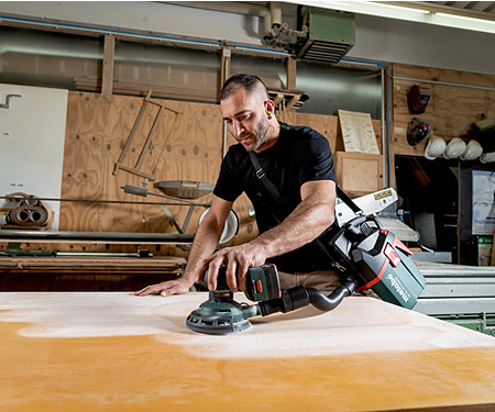 Аккумуляторная эксцентриковая шлифмашина METABO SXA 18 LTX 150 BL (Metabox)