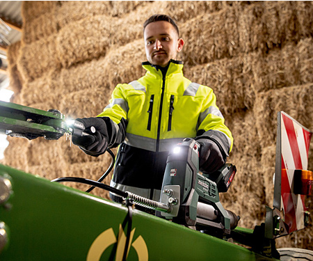 Аккумуляторный смазочный пистолет METABO FP 18 LTX (2x2,0Ah, SC 30, metaBOX 165 L)