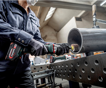 Аккумуляторная прямошлифовальная машина METABO GVB 18 LTX BL 11-7 HT