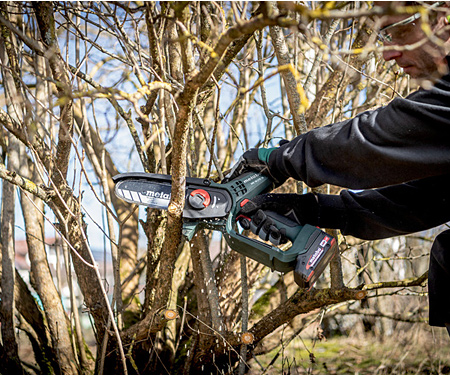 Аккумуляторная пила по дереву METABO MS 18 LTX 15