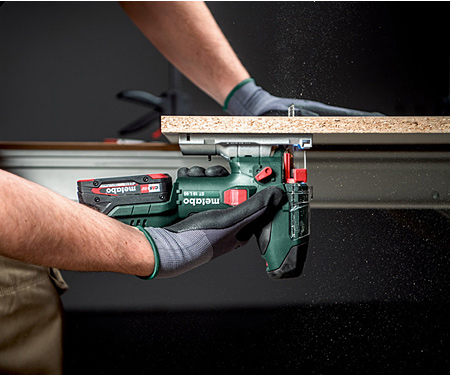 Аккумуляторный лобзик METABO ST 18 L 90