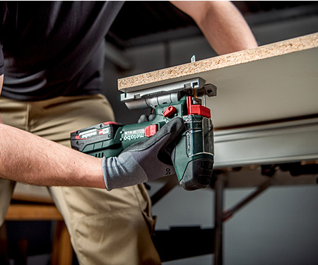 Аккумуляторный лобзик METABO ST 18 L 90