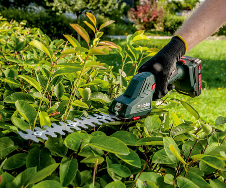 Аккумуляторные газонные ножницы METABO SGS 18 LTX Q Каркас