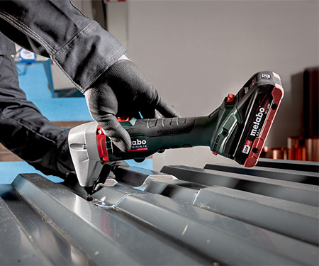 Аккумуляторные высечные ножницы METABO NIV 18 LTX BL 1.6 MetaLoc