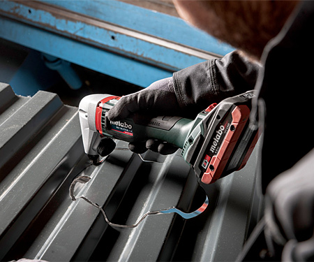 Аккумуляторные высечные ножницы METABO NIV 18 LTX BL 1.6 MetaLoc