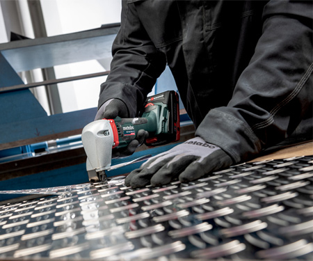 Аккумуляторные ножницы для листового металла METABO SCV 18 LTX BL 1.6 Каркас