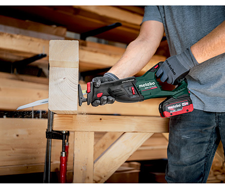 Аккумуляторная сабельная пила METABO SSEP 18 LT BL