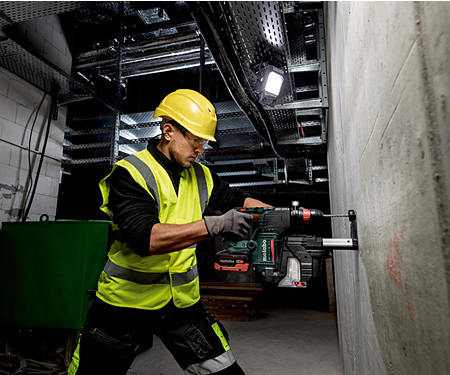 Акумуляторний перфоратор METABO KH 18 LTX BL 24 Q (2x LiHD 5,5Ah, ASC 145, metaBOX 165 L)