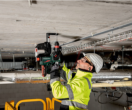 Акумуляторний перфоратор METABO KH 18 LTX BL 24 Q (2x LiHD 5,5Ah, ASC 145, metaBOX 165 L)