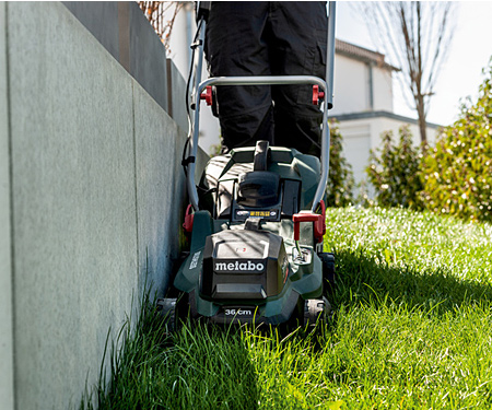 Газонокосилка METABO RM 36-18 LTX BL 36 (2x5,2Ah, 2x ASC55)