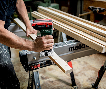 Аккумуляторный кромочный фрезер METABO FMV 18 LTX BL 8