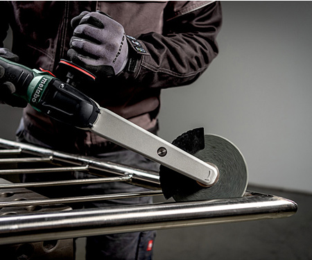 Акумуляторна шліфмашина для кутових зварних швів METABO KNSVB 18 LTX BL 150