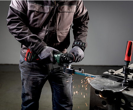 Аккумуляторный ленточный напильник METABO BFVB 18 LTX BL 90