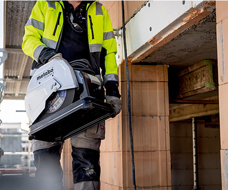 Монтажная пила METABO CS 24-355 S