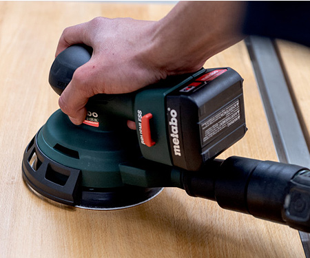 Аккумуляторная эксцентриковая шлифмашина METABO Powermaxx SXA 12-125 BL + Metabox