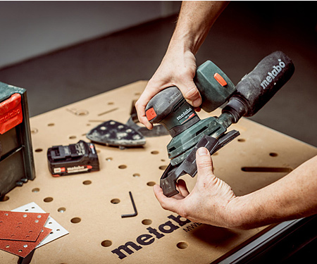 Аккумуляторная виброшлифмашина METABO SM 18 LTX BL