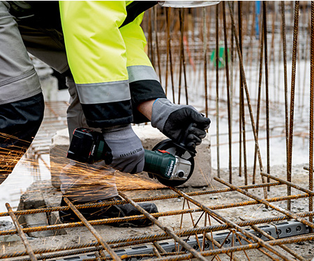 Акумуляторна болгарка METABO W 18 L 9-115 (Каркас)