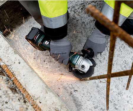 Акумуляторна болгарка METABO W 18 L 9-125 (Каркас)