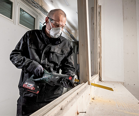 Аккумуляторная сабельная пила METABO SSE 18 LTX BL Каркас + MetaLoc