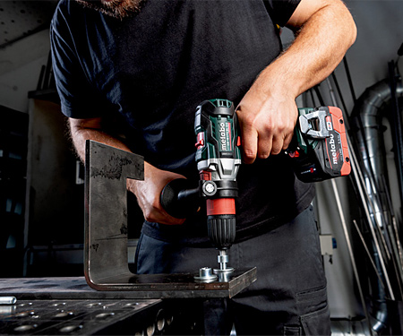 Аккумуляторный резьборез METABO GB 18 LTX BL Q I (5,5 Ач)