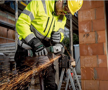 Акумуляторна болгарка METABO W 18 L BL 9-125 (Каркас, MC 20)