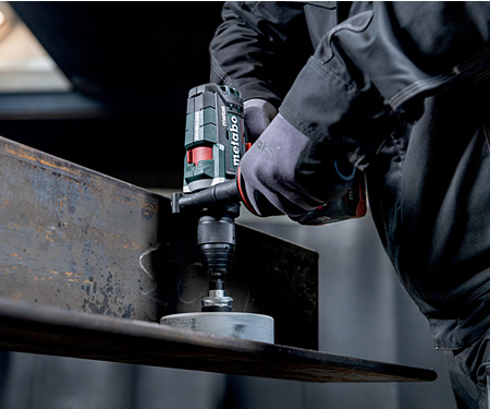 Аккумуляторная дрель-шуруповерт METABO BS 18 LTX-3 BL I Metal (2x5,5Ah, metaBOX)