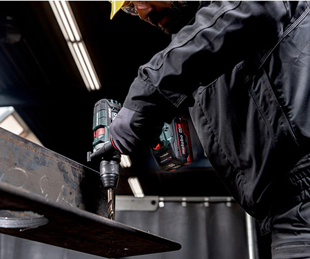 Аккумуляторная дрель-шуруповерт METABO BS 18 LTX-3 BL I Metal (Каркас, metaBOX 145 L)