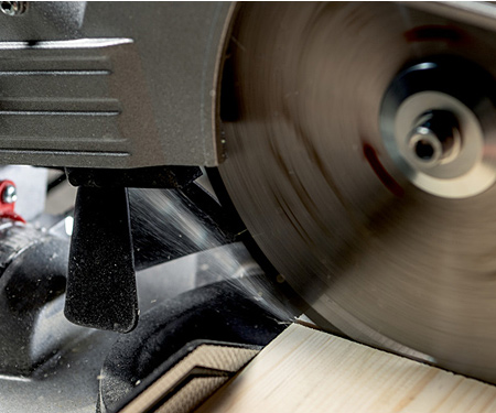 Торцювальна пила METABO KS 216 M