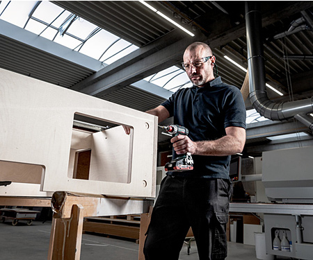 Аккумуляторная дрель-шуруповерт METABO BS 18 L BL Quick