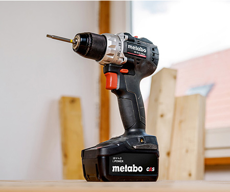 Аккумуляторная дрель-шуруповерт METABO BS 18 BL Edition (4Ah LiPOWER)