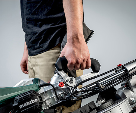 Торцювальна пила METABO KGS 216 M SET