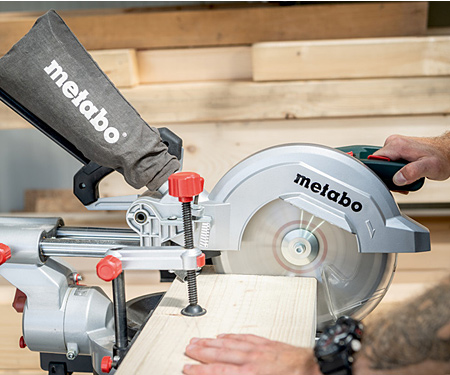 Торцювальна пилка METABO KGS 254 M + диск