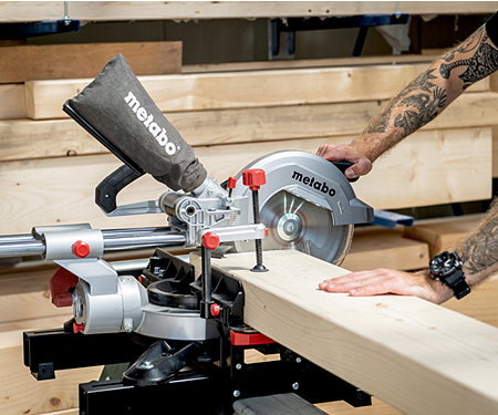 Торцювальна пилка METABO KGS 254 M + диск