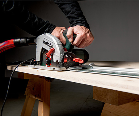 Ручная дисковая пила METABO KS 66 FS + KFS 44