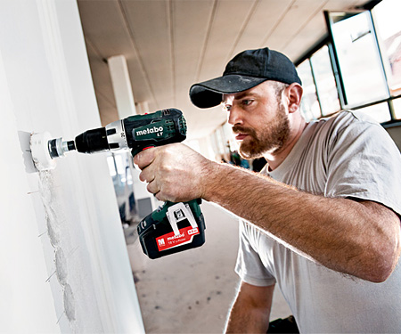 Аккумуляторный шуруповерт METABO BS 18 LT (4 Ач)