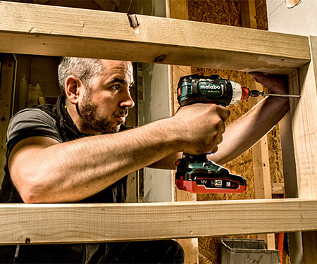 Аккумуляторный шуруповерт METABO BS 18 LT BL Q (3.5 Ач)