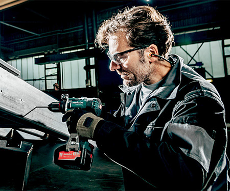 Аккумуляторный шуруповерт METABO BS 18 LTX-3 BL I (5,2 Ач)