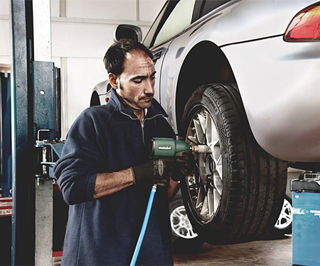 Пневматичний ударний гайковерт METABO DSSW 360 Set 1/2