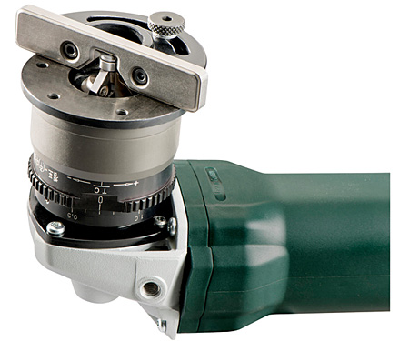 Кромочный фрезер по металлу METABO KFM 9-3 RF