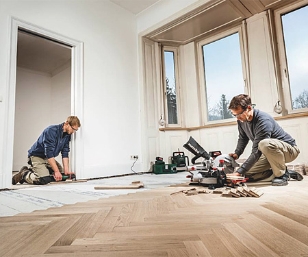 Аккумуляторная торцовочная пила METABO KGS 18 LTX 216 (5,5 Ач)