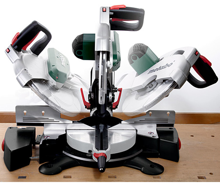 Торцювальна пила METABO KS 254 Plus