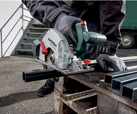 Акумуляторна ручна циркулярна пилка METABO MKS 18 LTX 58 Каркас