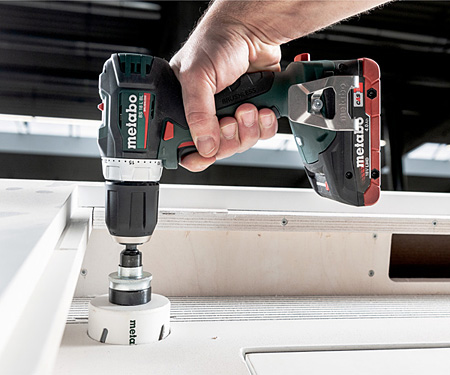 Аккумуляторный шуруповерт METABO BS 18 L BL + MetaLoc