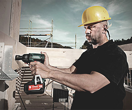 Аккумуляторный ударный гайковерт METABO SSW 18 LTX 400 BL Каркас + MetaLoc